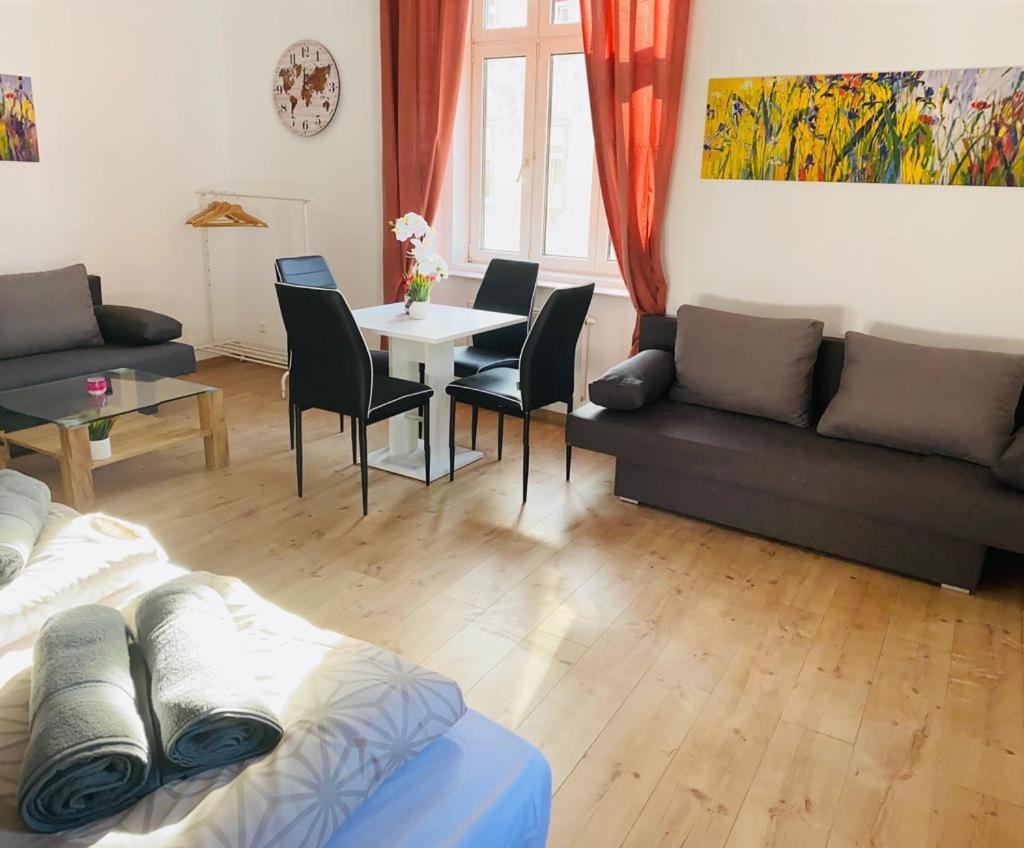וינה Quad-Room Near Prater Stern מראה חיצוני תמונה
