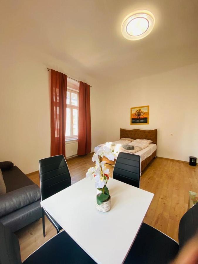 וינה Quad-Room Near Prater Stern מראה חיצוני תמונה
